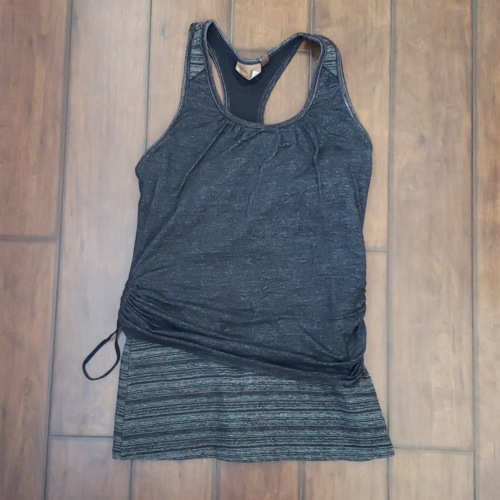 Athleta layered rushed gray tank
